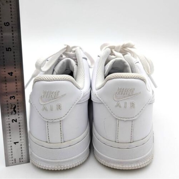 Nike Air Force 1 '07 Low Top Sneakers Shoes Women's Triple White Size US7 EU38 - Picture 4 of 10